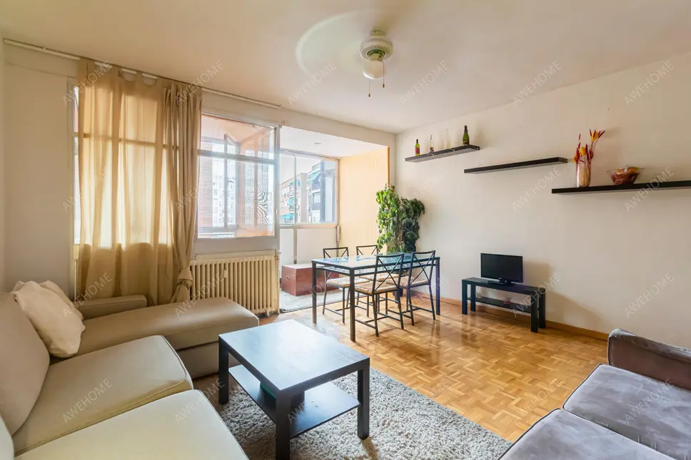 馬德里租房apartment near Calle Rafael Herrera