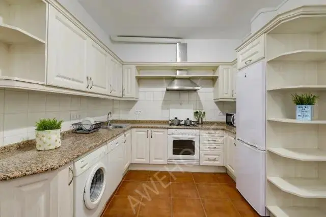馬德里租房apartment in Jeronimos (Retiro)