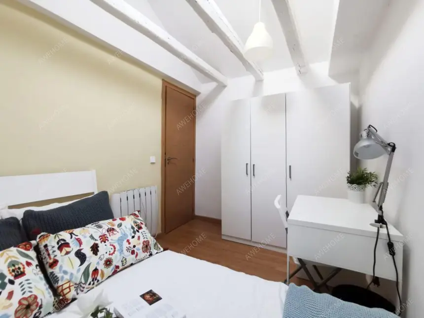 馬德里租房apartment in Huertas   Cortes (Centro)