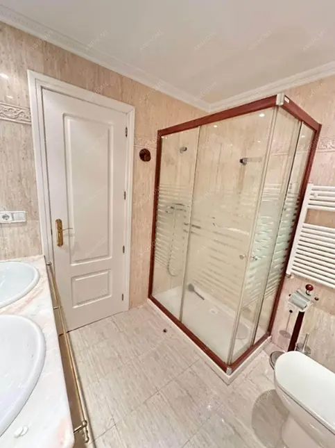 馬德里租房apartment in Comillas (Latina)