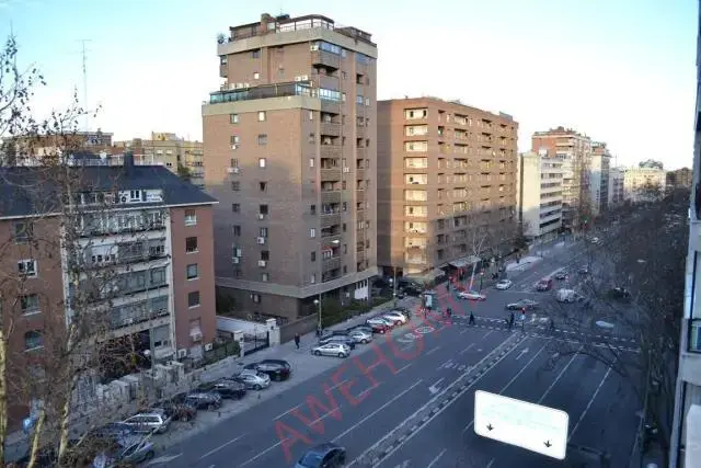 馬德里租房apartment in Hispanoamerica (Tetuan)