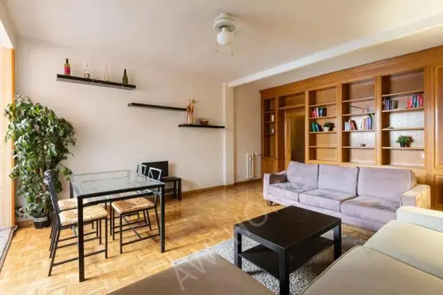馬德里租房apartment near Calle Rafael Herrera