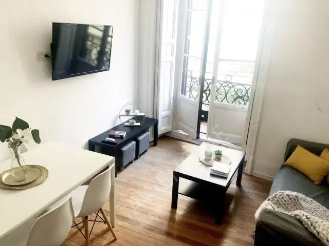 馬德里租房apartment in Huertas   Cortes (Centro)