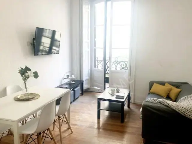 馬德里租房apartment in Huertas   Cortes (Centro)