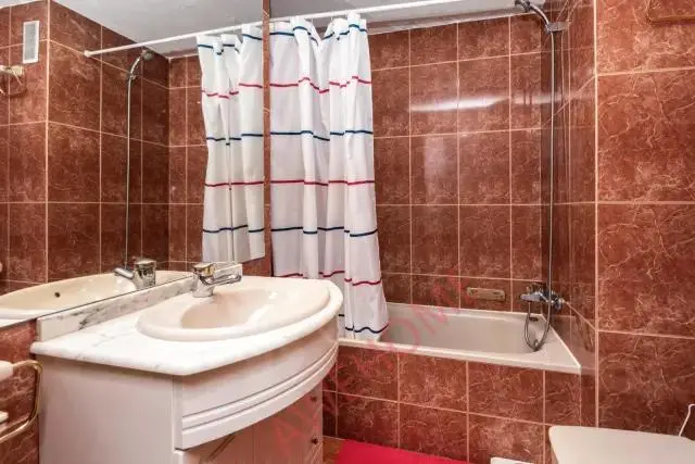 馬德里租房apartment in Castillejos (Tetuan)
