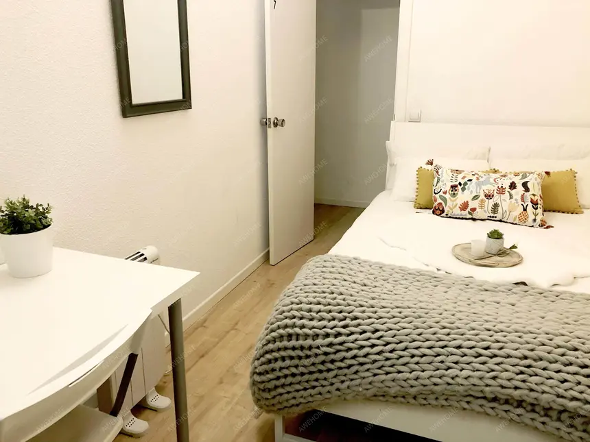 馬德里租房apartment in Huertas   Cortes (Centro)