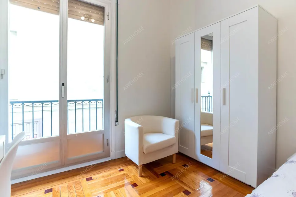馬德里租房apartment in Huertas   Cortes (Centro)