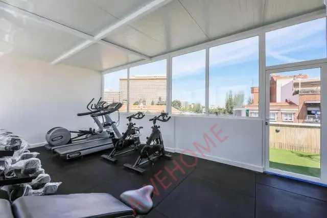 馬德里租房apartment in Carpetana (Latina)