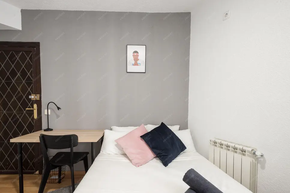 馬德里租房apartment in Huertas   Cortes (Centro)