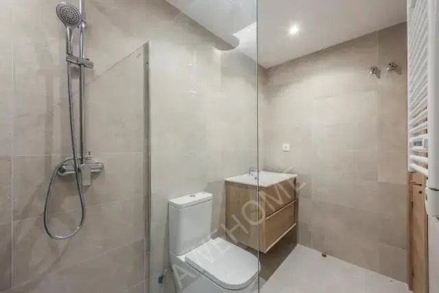 馬德里租房apartment in Carpetana (Latina)
