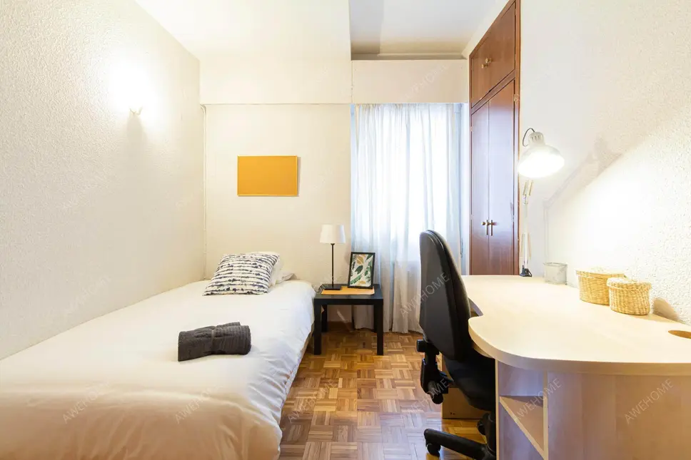 馬德里租房apartment near Calle Rafael Herrera