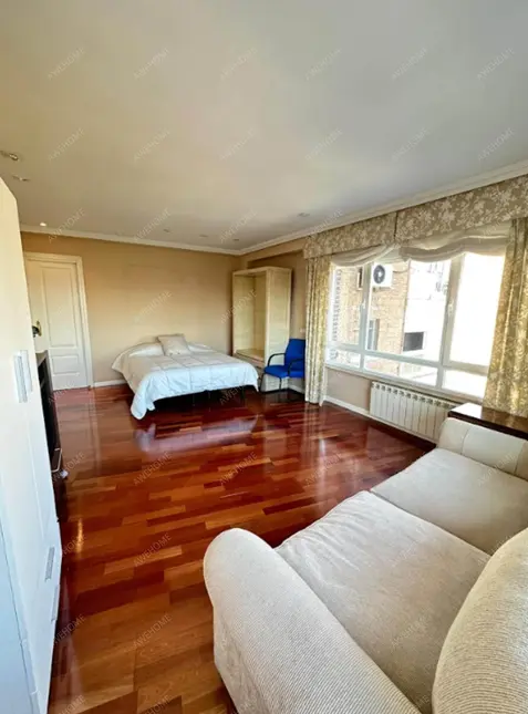 馬德里租房apartment in Comillas (Latina)