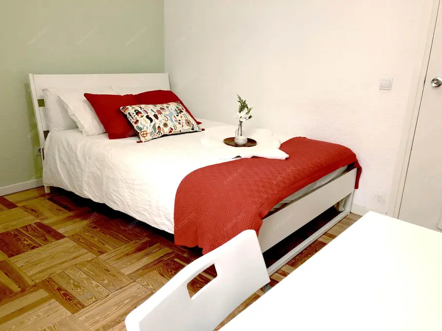 馬德里租房apartment in Huertas   Cortes (Centro)