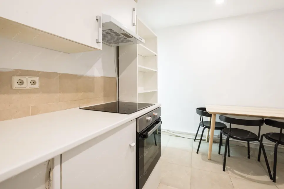 馬德里租房apartment in Huertas   Cortes (Centro)
