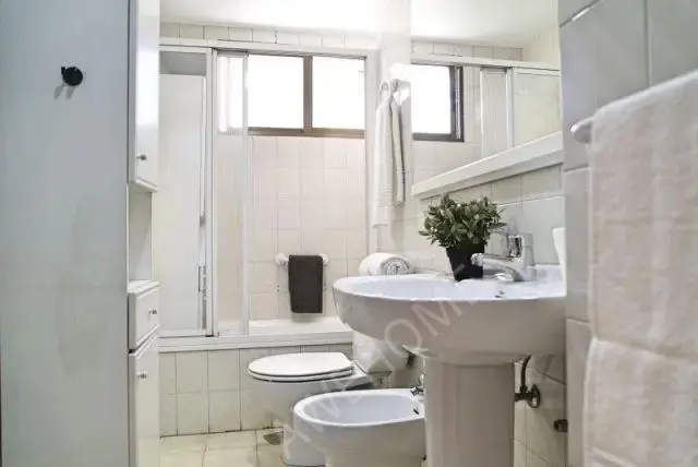馬德里租房apartment near Calle Isla Malaita