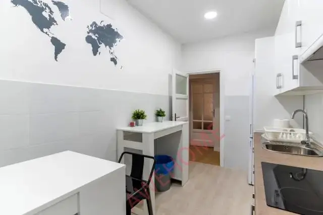 馬德里租房apartment in Huertas   Cortes (Centro)
