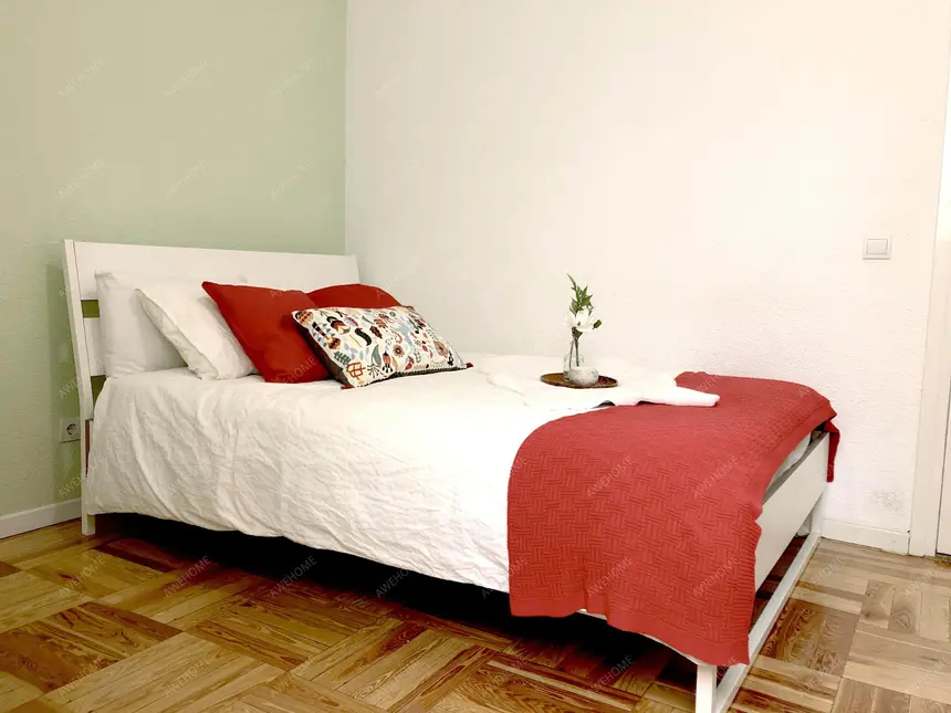 馬德里租房apartment in Huertas   Cortes (Centro)