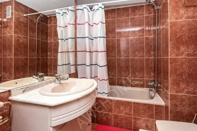 馬德里租房apartment in Castillejos (Tetuan)