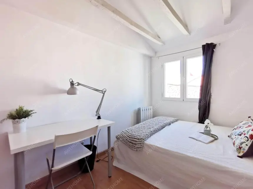 馬德里租房apartment in Huertas   Cortes (Centro)