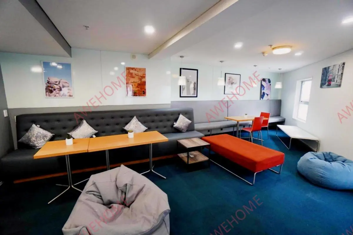 Auckland RentalsColumbia Apartment