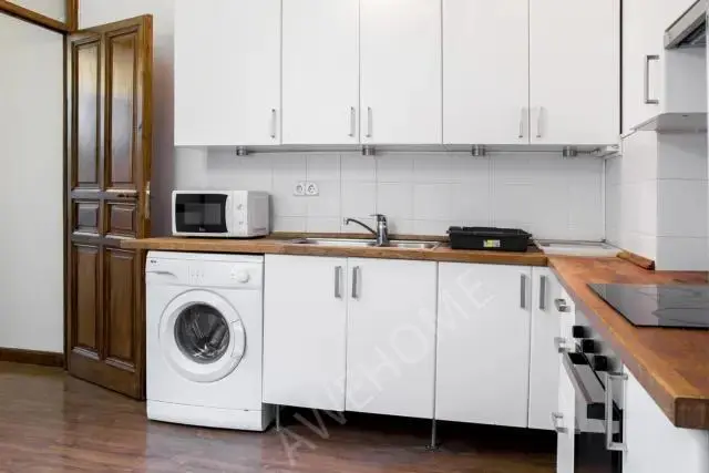 馬德里租房apartment in Almagro (Chamberi)