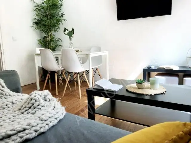 馬德里租房apartment in Huertas   Cortes (Centro)