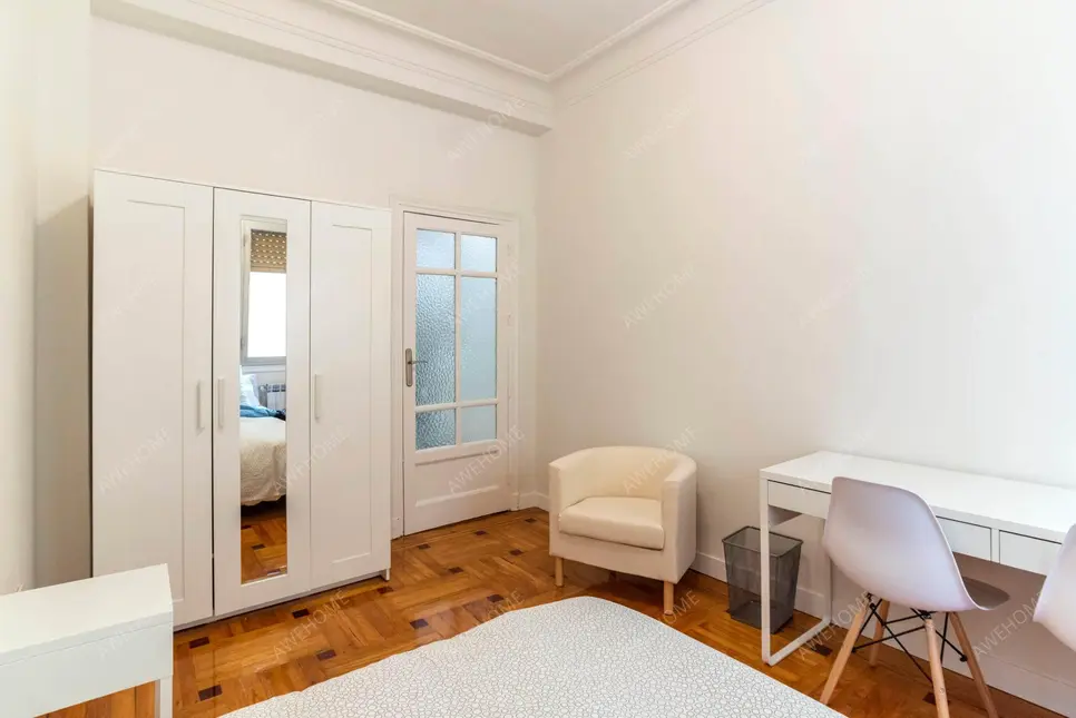 馬德里租房apartment in Huertas   Cortes (Centro)