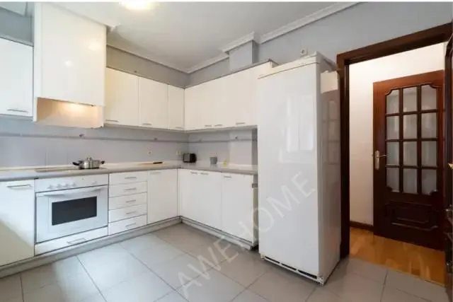 馬德里租房apartment in Bellas Vistas (Tetuan)