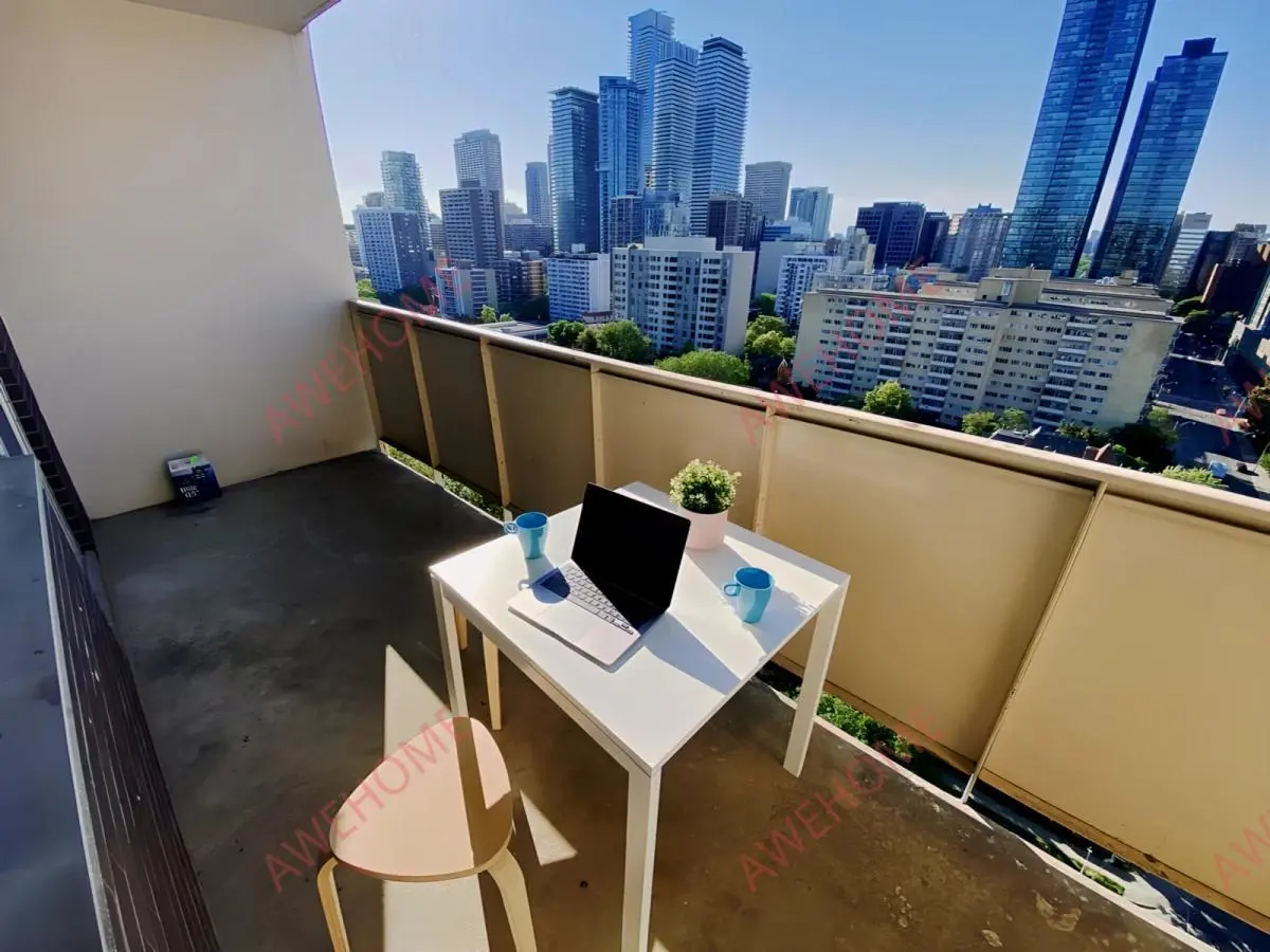 多倫多租房Pearson Housing - Wellesley St