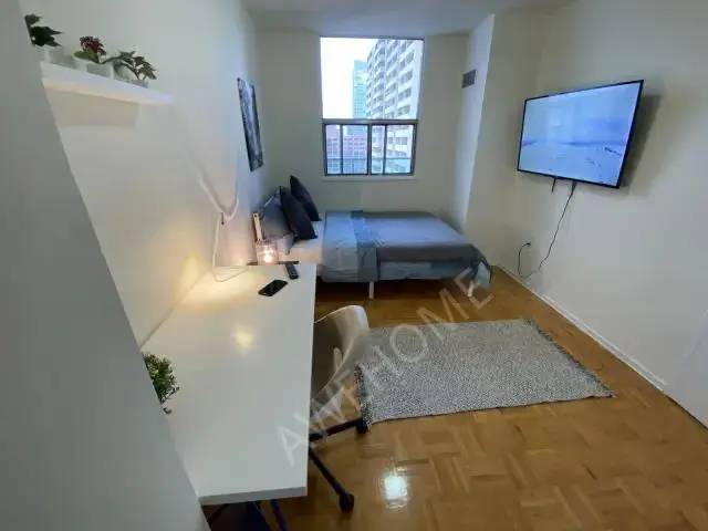 多倫多租房Pearson Housing - Carlton St