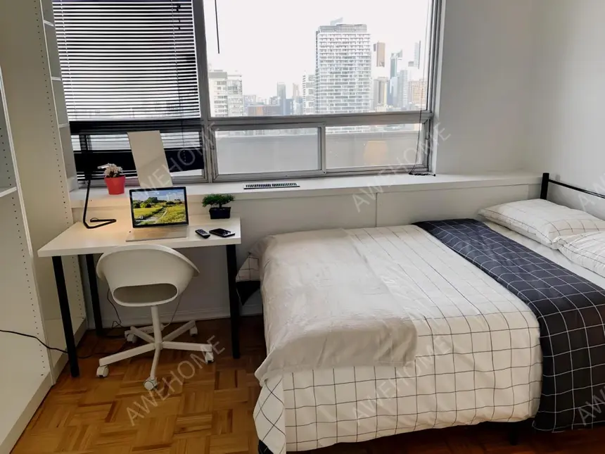 多倫多租房Pearson Housing - Wellesley St