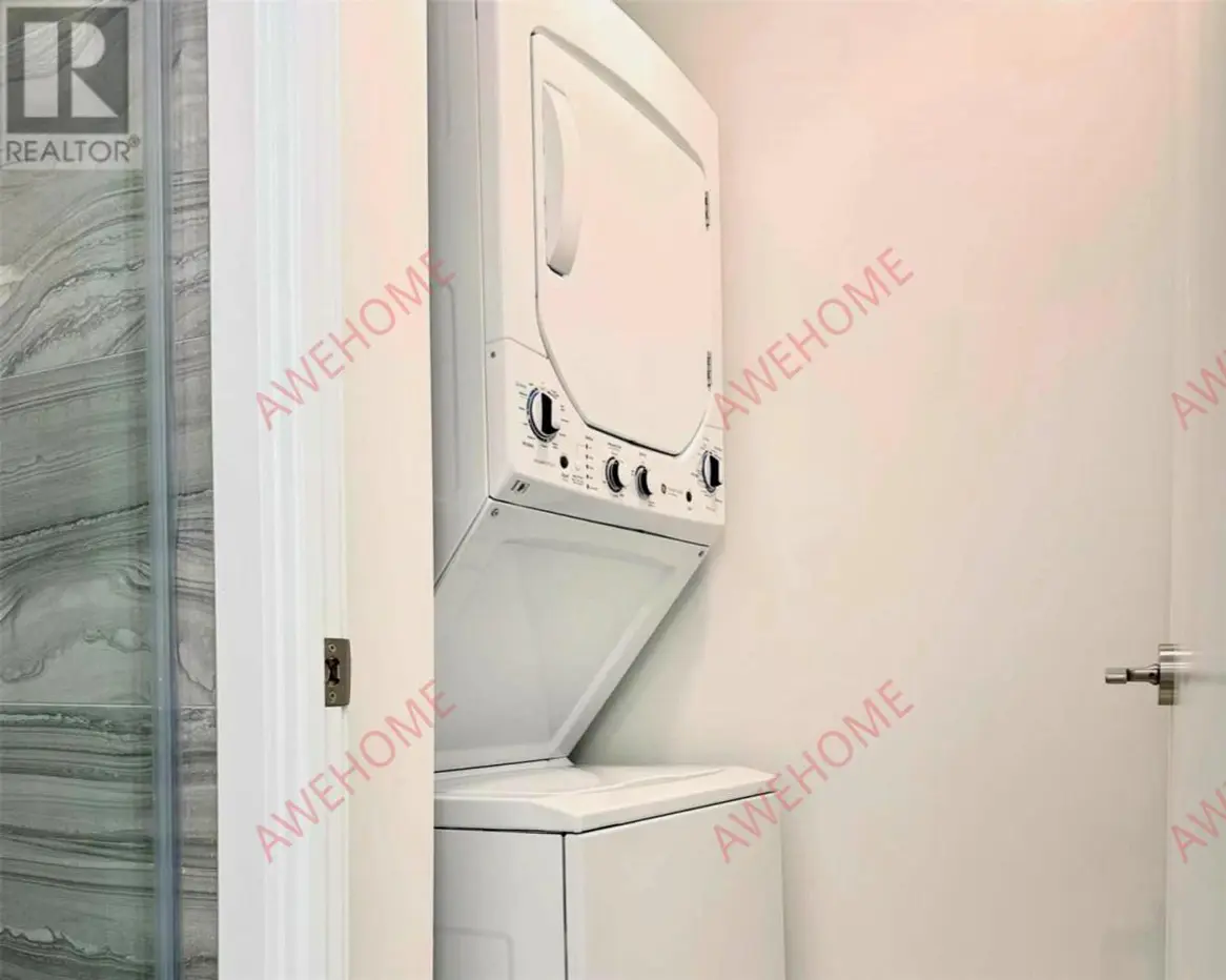 多倫多租房Pearson Housing - Roehampton Ave