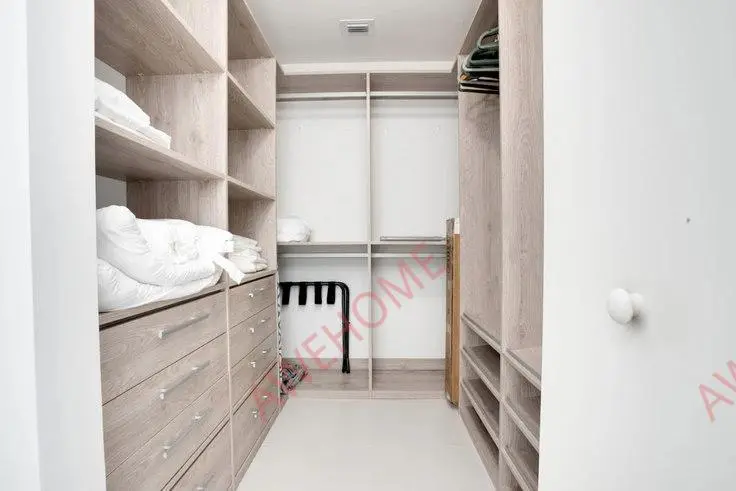 Miami RentalsNortheast 32nd Street 1044573P