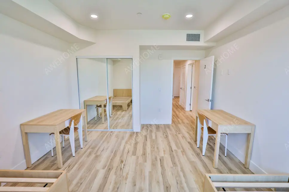 洛杉磯租房1421 W Adams Blvd