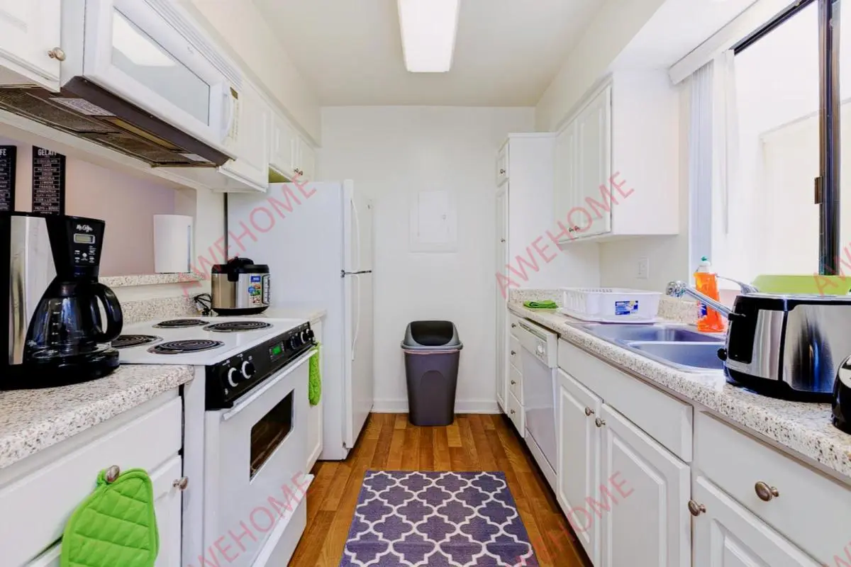爾灣市租房3701 Parkview Ln (Furnished)