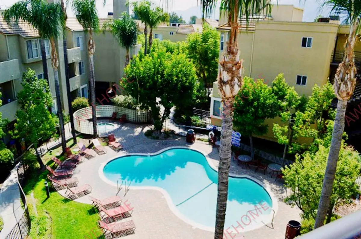 伯班克租房620 N Hollywood Way