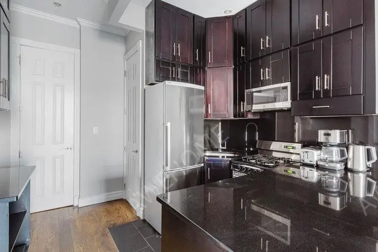 紐約租房7 East 75th St 1704