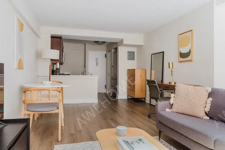 紐約租房Renoir House 1675
