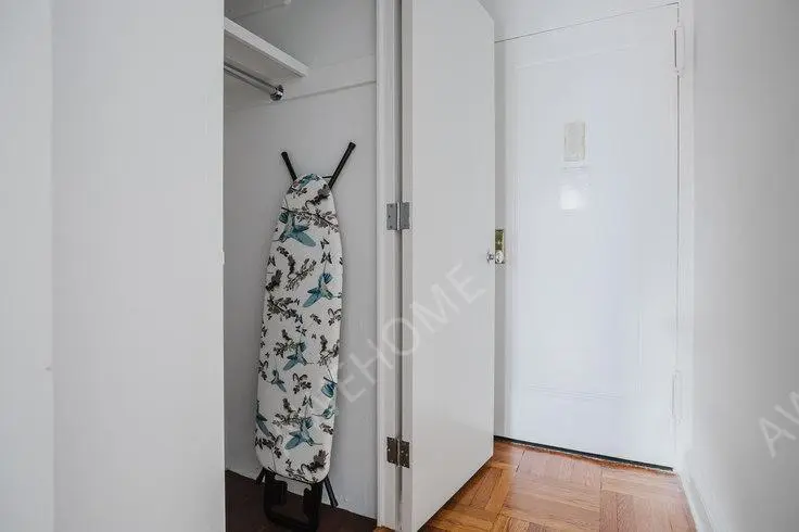 紐約租房300 East 57th St 1716