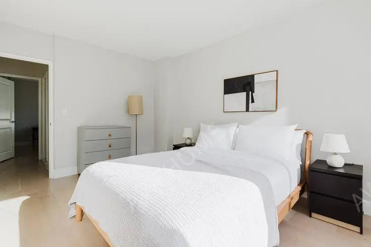 紐約租房Normandie Court 215 1717