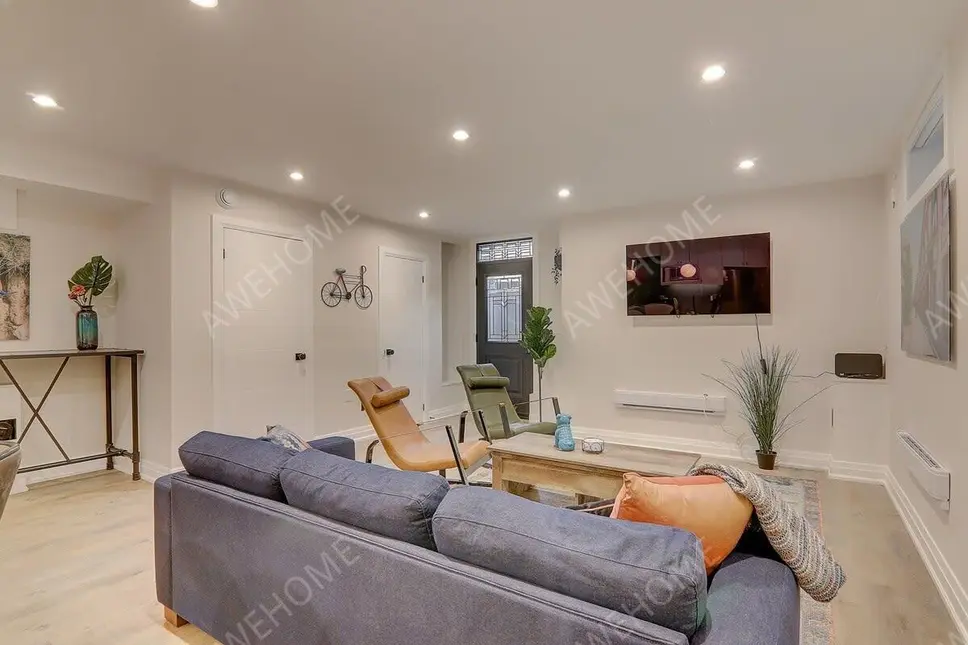 多倫多租房Sleek and Stylish Suite in The Annex