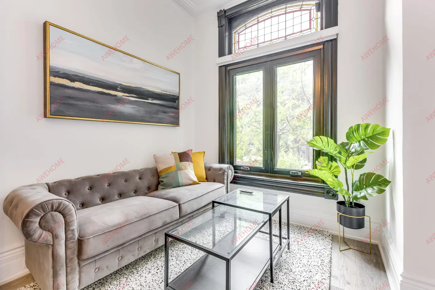 多倫多租房Church St Spacious Suite