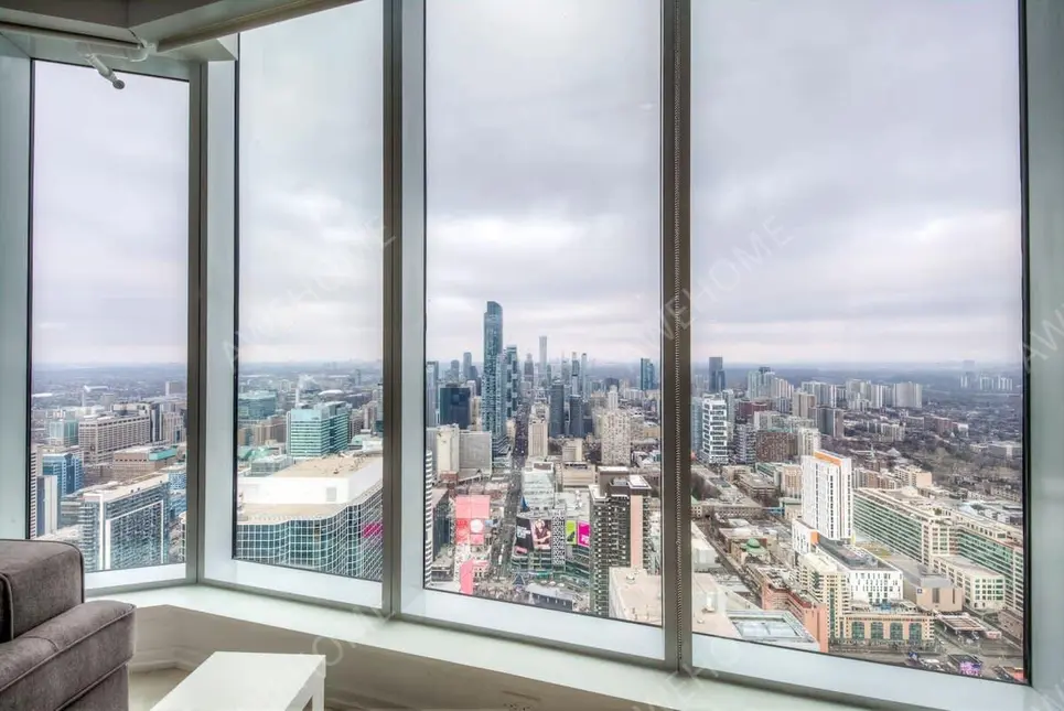 多倫多租房High in the Sky Hotel Style Sub Penthouse