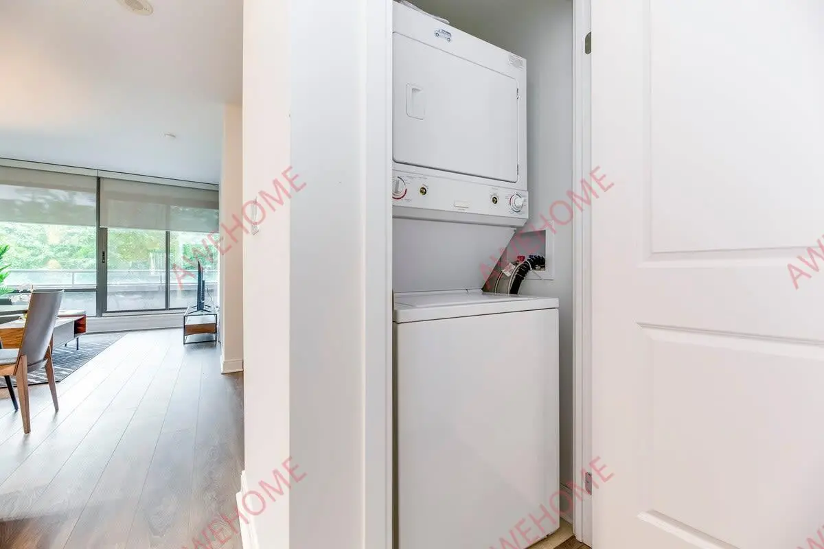 多倫多租房Yorkville 1 Bedroom Plus Home Office Suite