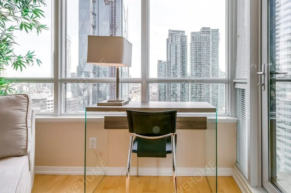 多倫多租房Toronto Stylish 2Bdrm Free Parking