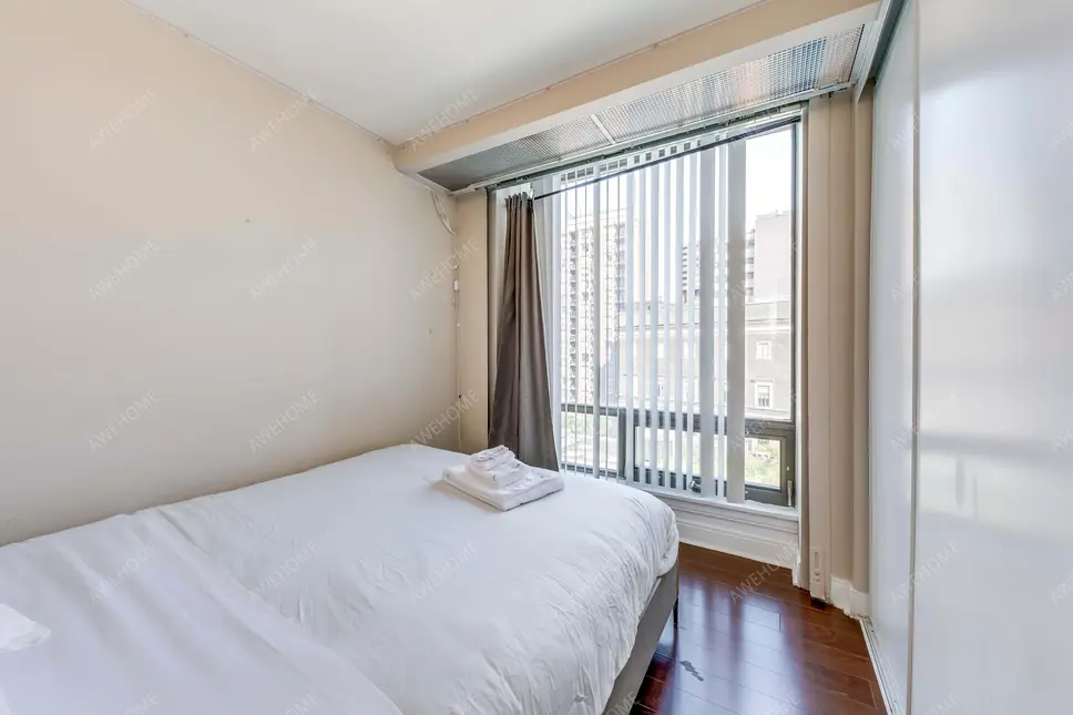 多倫多租房Sleek Modern Yorkville Suite