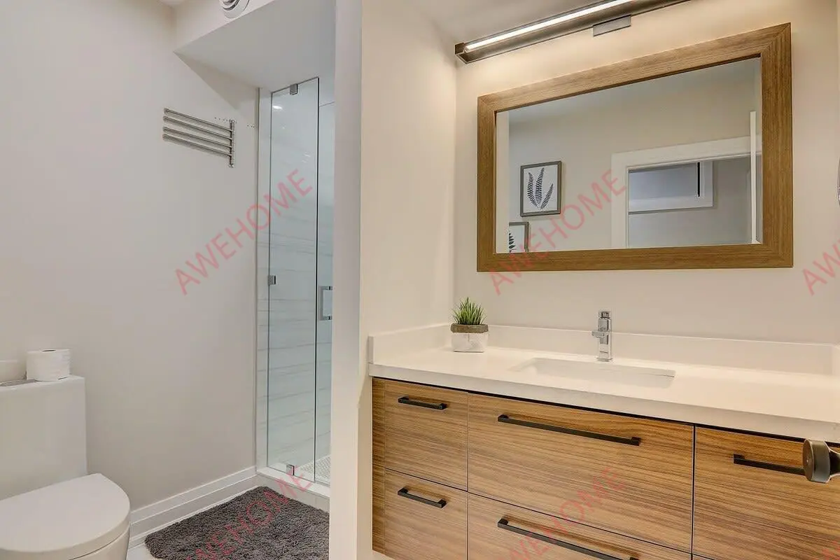 多倫多租房Sleek and Stylish Suite in The Annex