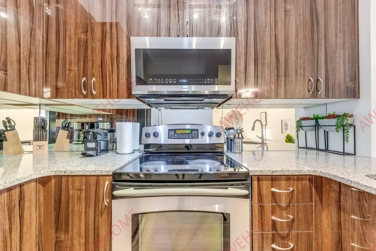 多倫多租房Yorkville Jewel 1 Bedroom Suite