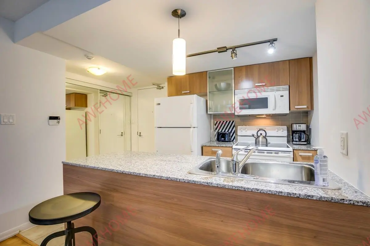 多倫多租房Bay and College - 1 Bedroom Suite