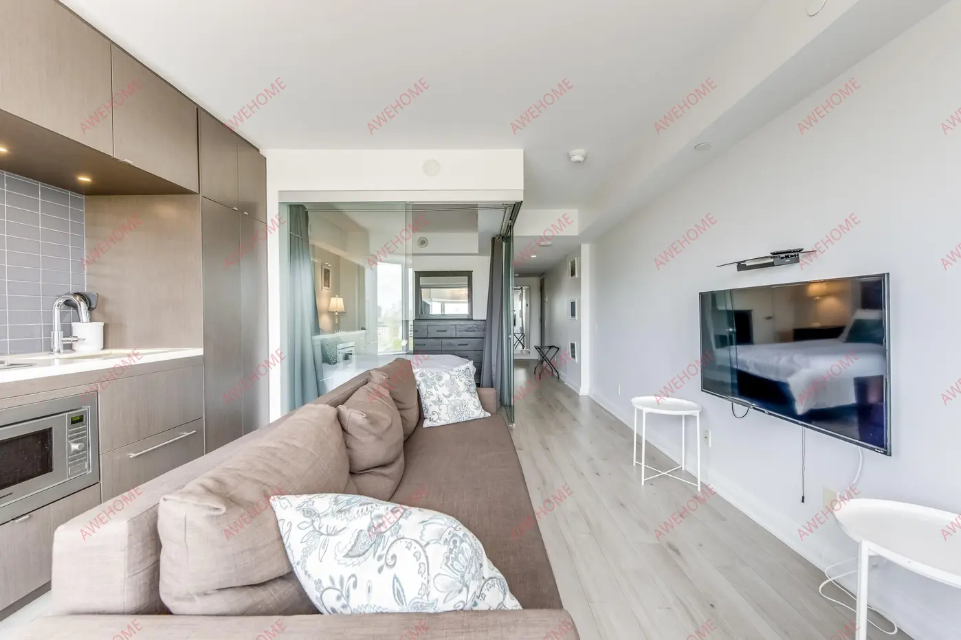 多倫多租房Upscale 1BR  Den in Downtown Torontos Yorkville